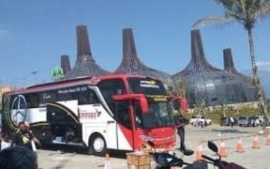 Sewa Pilihan Sewa Bus Wisata untuk Liburan Keluar Kota 